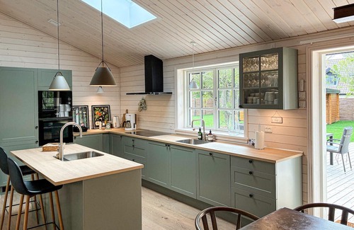 Holloselund House | Amazing home in Vejby with WiFi