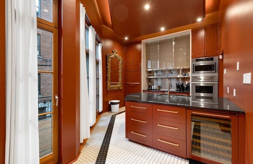 Milton Park Bed & Breakfast | The Spa Room - 2 Beds & Huge Private Bathroom MTL