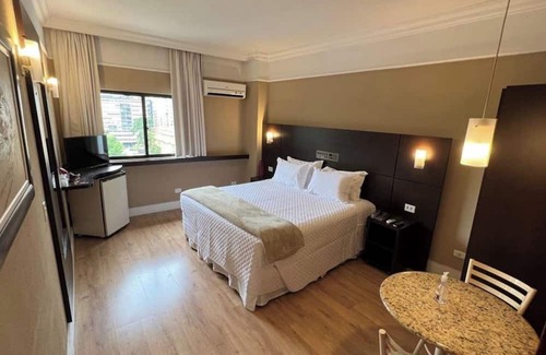 Republica Hotel | City Vibes & Comfort: 4 Spacious Rooms Near República Subway, Ideal for Friends