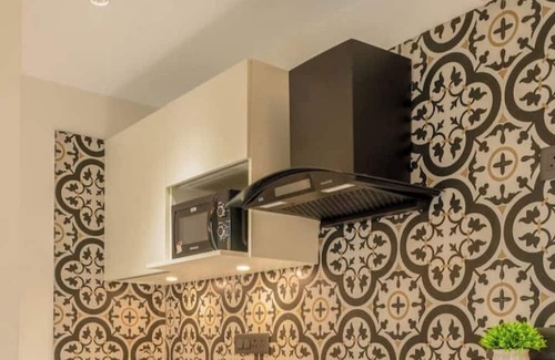 Calangute Apartment | Staymaster Veridian Premium 2BHK AC TV Pool