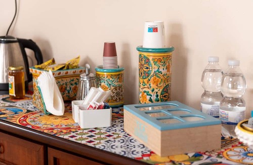 Caccamo Apartment | Deluxe Double Room with Wi-Fi and Air Conditioning