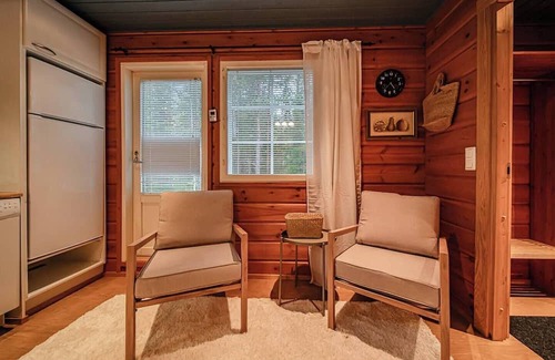 Sirkka Apartment | Aurelfox Chalet B by Aavalevi