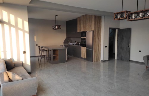 Baku Villa | Spacious 4-bedroom villa in charming Baku with AC