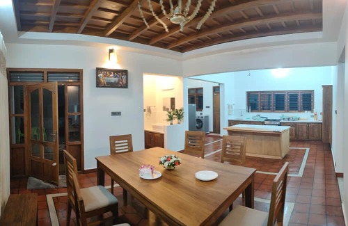 Todupulai Villa | Mountain view Villa Idukki