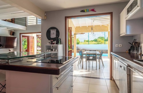 Dampierre Villa | Villa Manguier, unexpected cabin in the Mango tree