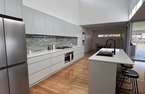 Estella House | 21 Samson Ave, Estella