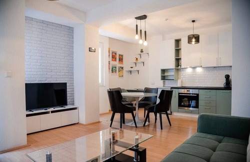 Ohrid Apartment | Charming 1-bedroom apartment in lovely Ohrid with AC/Neer Lake