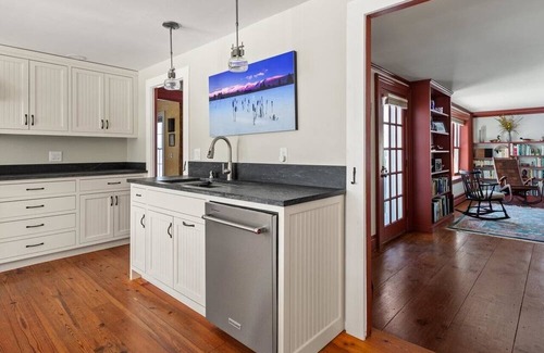 Addison Other | Whitford House Historic Retreat, sweeping views