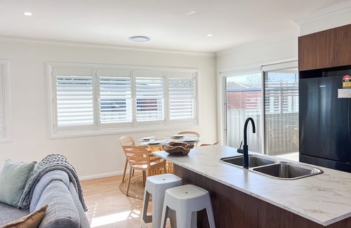 Wagga Wagga House | Spring Street Villa 2 – Central Wagga Retreat - 2/5 Spring Street
