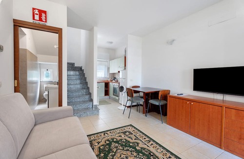 Lonate Pozzolo Apartment | Apartment '5' with Shared Garden, Balcony and Wi-Fi