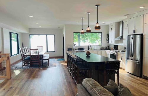 Traverse City House | Traverse City Waterfront Modern Escape on West Bay