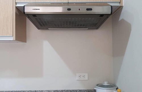 Antipolo Condo | 1 BR Taytay Condo WIFI Cignal Netflix Pool Patio