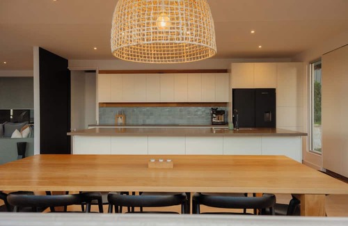 Dee Why House | Dee Why Luxury Family Home Sunrise to Sunset views.