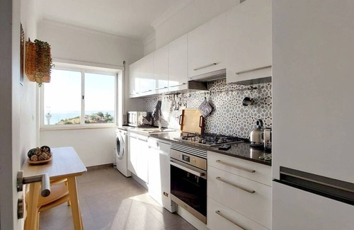 Cacilhas Apartment | Flat in Cacilhas – Lisbon Stunning River views
