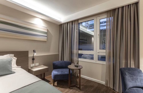 San Nicolas Hotel | Relax in a Stylish Room Perfect for Culture Lovers - Explore Buenos Aires