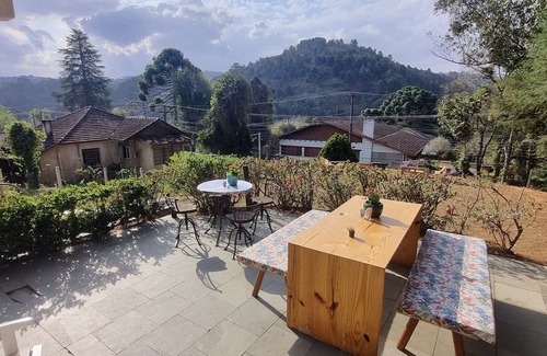 Jardim Andira House | House with two large bedrooms 5 minutes from the center.