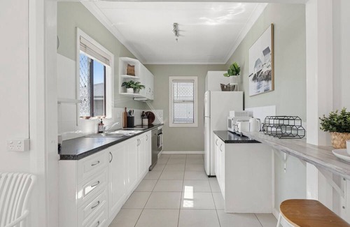 Sawtell Cottage | Endless Summer Sawtell – Pool, Sleeps 6, Fun!