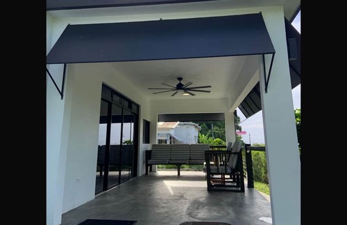Snow Hill Villa | Charming new 2 BR, 2 BR ocean view villa in Snow District, AC, private/secure