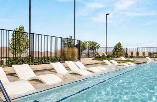 Buda House | Purple Prairie Retreat/Pool, Patio, & BBQ