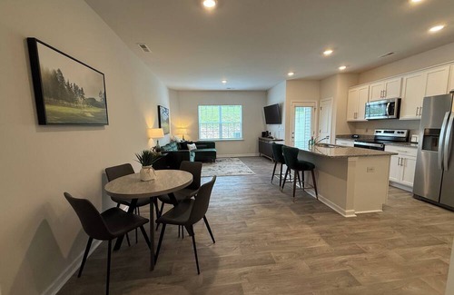Carthage House | Fully furnished 3BD/2.5BA Townhome