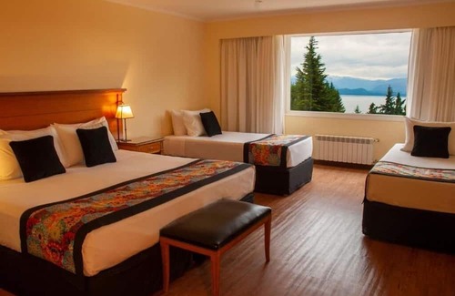 San Carlos de Bariloche Hotel | Relaxing Nahuel Huapi Room Close to Ski Slopes & Outdoor Adventures in Nature