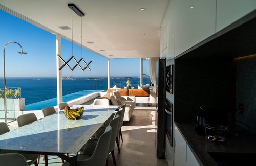 Vidigal House | ADV006 Charming penthouse with sea view in Vidigal