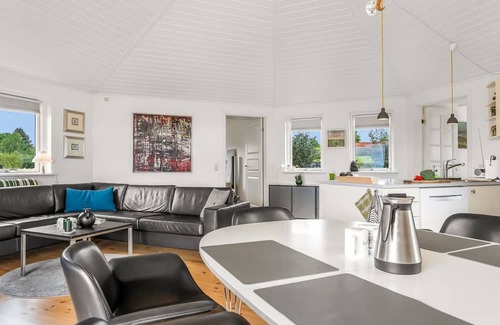 Bog By House | "Glenda" - 2.1km from the sea by Interhome