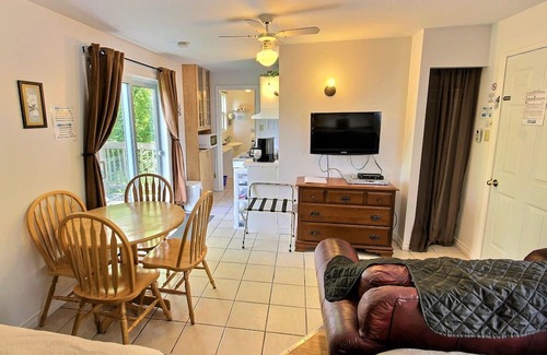 Shefford Apartment | Lovely apartment with AC in charming Shefford