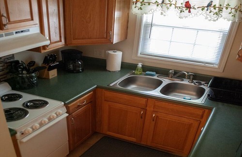 Fairview Park Apartment | Quiet and sophisticated apartment with AC in Clinton