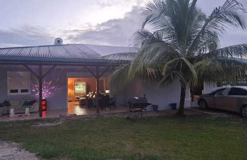 French Guiana House | Villa des Coeurs croisés