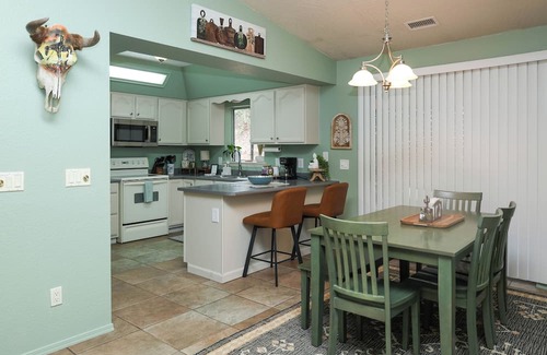 Cottonwood-Verde Village House | Escape to a charming 3-bedroom, 2-bath retreat in Cottonwood, AZ. Nestled near Sedona’s red rocks.