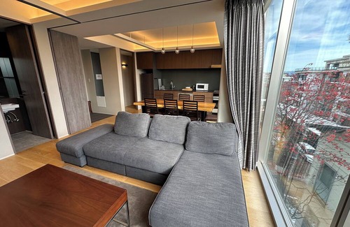 Hirafu Condo | 106 m²Suitewith2Bedroomsand1Tatamiroom| 7minsWalkingtoHirafugondola|Youteiview