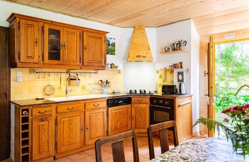 Boussenac House | Gîte for 8 People in Ariège