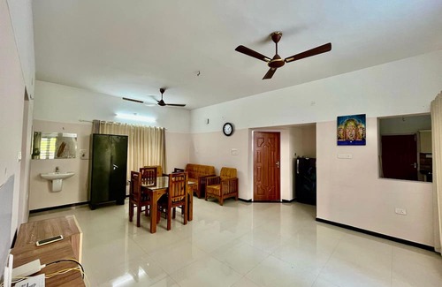 Thiruvananthapuram House | Tech Nest by Halcyon Traveltech