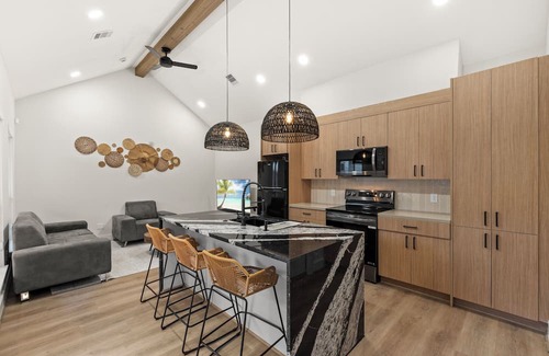 Greater East End House | Desert Rose Duo: Modern Home + Stylish Tiny House @EastEndRevitalized