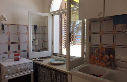 Pantelleria House | The dammuso of the pines, ancient Pantelleria dammuso
