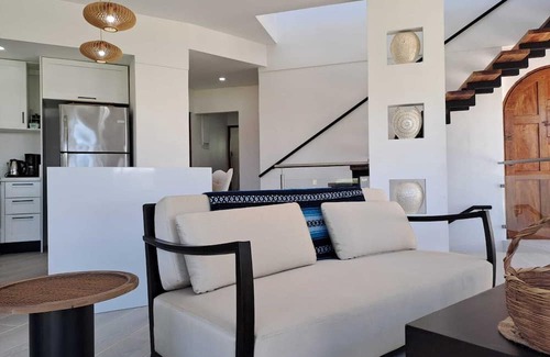 El Ocotal House | 4-bedroom ocean view house in beautiful Playa Ocotal with AC and plunge pool.