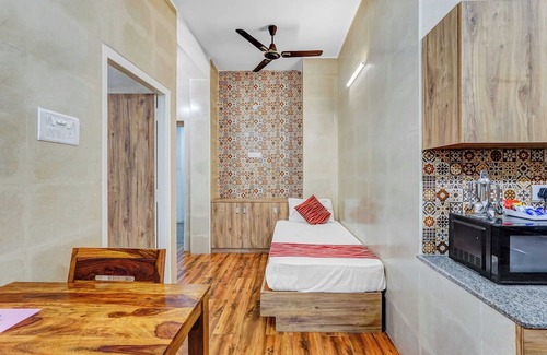 Mylapore Tiruvallikk Apartment | Season4 Residences 1-BHK furnished appt