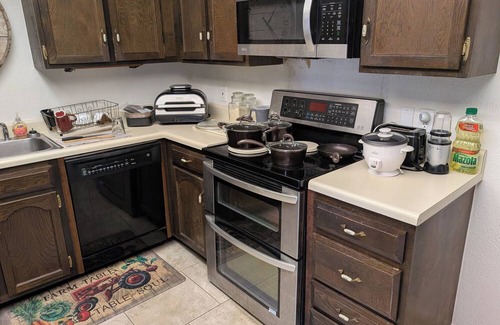 Quail Valley House | 3-bedroom townhome in soothing Missouri City with AC.