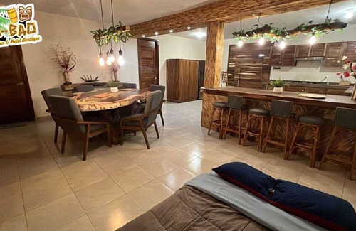 Boulevard Barra Vieja Villa | Villa with beach access in Acapulco Diamante. It has all the comforts
