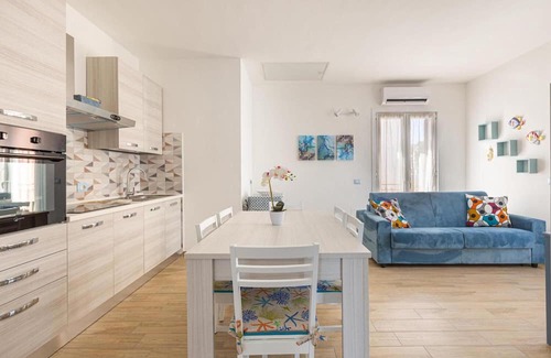 La Strea House | Villa dolce tramonto by barbarhouse