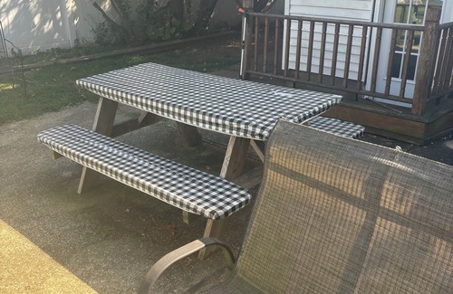 Farmingdale House | FOUR you! Ryder Cup rental. Cozy up!
