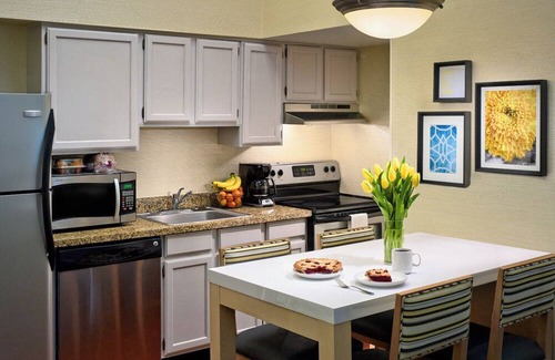 Tucson Hotel | Cozy Suite Retreat! 2 Modern Pet Friendly Units, Near Park Place Mall!