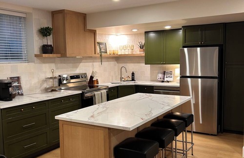 Langley House | Comfort & Convenience Near Endless Local Amenities