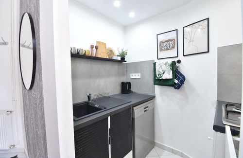 Csarnok negyed Apartment | Beautiful 8 bedroom 6 bathrooms with balconies