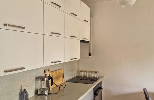 Zakrzowek Condo | Cichy apartament z balkonem i prywatnym parkingiem