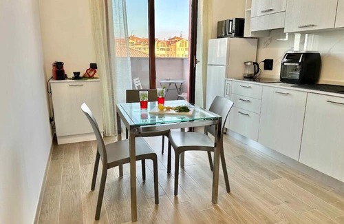 Cesate Apartment | A10 Rainbow|Spacious and modern studio apartment|13km Rho Fiera-18km Milan-40km MXP