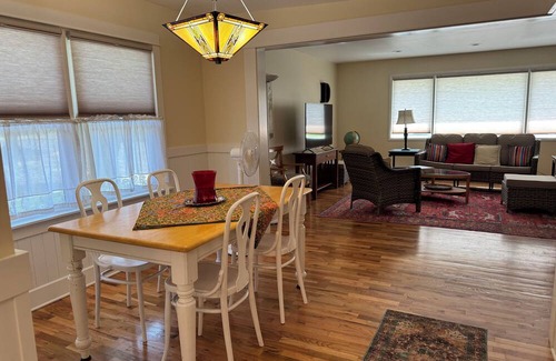 Dayton House | Charming 3 BR 2 Bath in historic Dayton. Exclusive and ready for your visit!