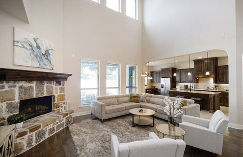 Frisco Apartment | Spacious & Luxe, 5 Star Neighborhood, Movie Theatr