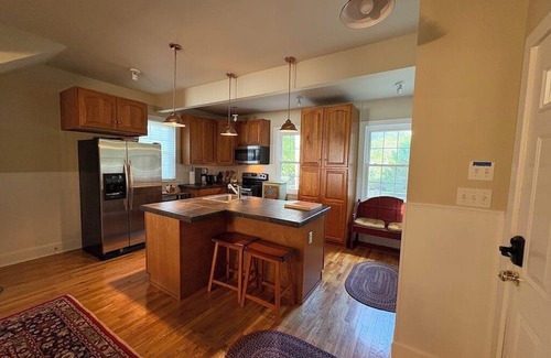 Skytop House | Spacious, relaxing 5BR/3BA Pocono home in Skytop, PA with fenced-in backyard